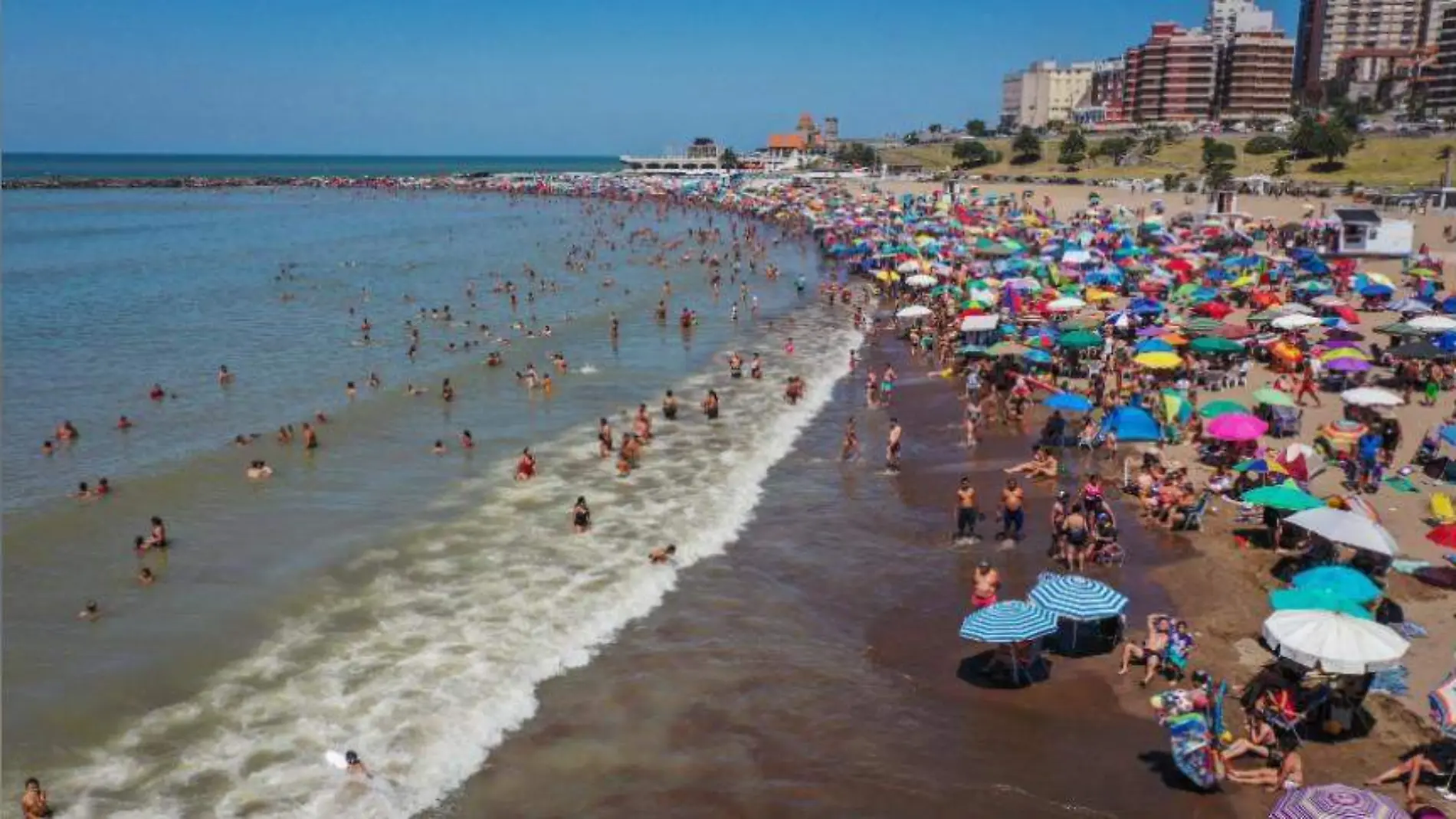 mar del plata calor AFP.2